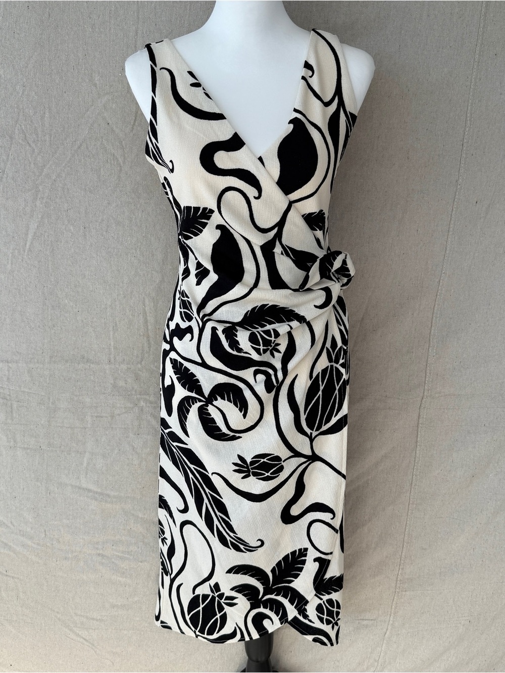 NWT H&M Size Small Black Cream Tropical Print Textured Wrap Midi Dress
